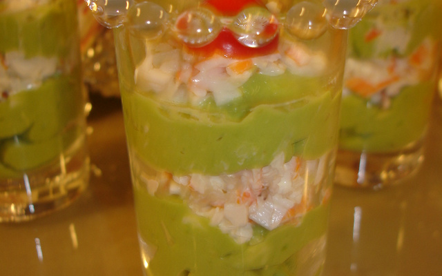 Verrine avocat-surimi