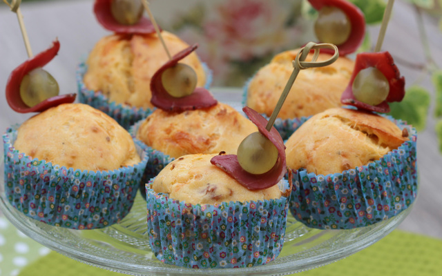 Cupcakes Tabasco®, magrets de canard & tomates confites