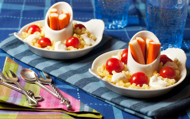 Salade de coquillettes en risotto aux mini bâtonnets Petits Coraya