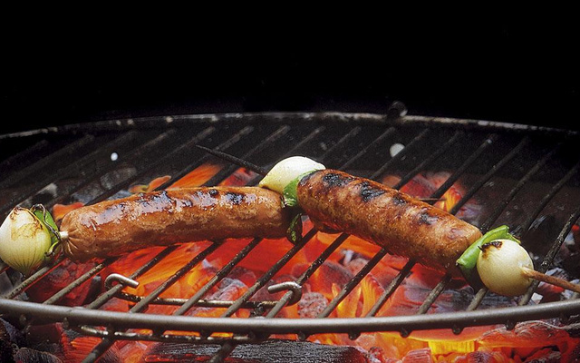 Saucisses végétales au barbecue