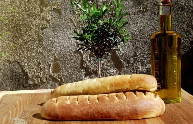 Les petits pains briochés à l'anis et olives