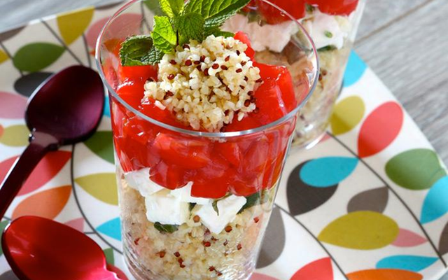 Verrine de quinoa à la tomate et à la feta