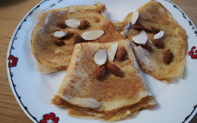 Crêpes délicieuses aux amandes