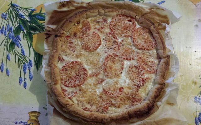 Tarte au thon et aux tomates simple