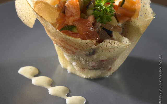 Corolle de légumes, saumon fumé et sauce au Carré Frais