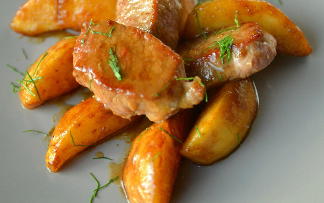 Noisettes d'agneau aux poires