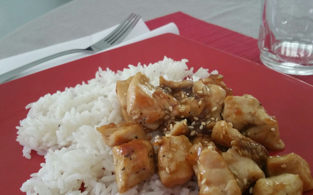Poulet caramelisé au sésame