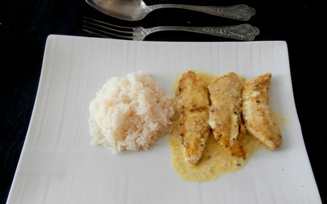 Poulet mariné curry, épices, coco et citron vert