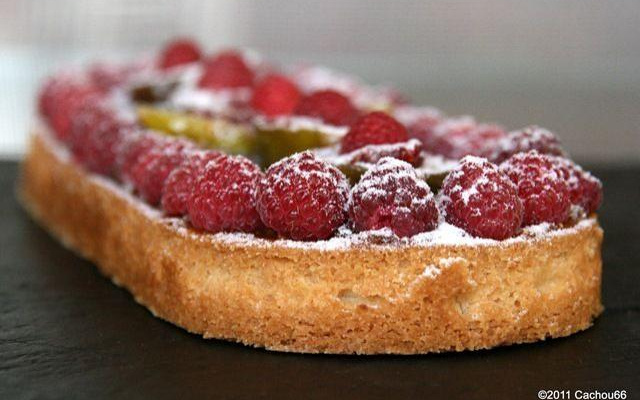 Tartes aux figues confites et aux framboises