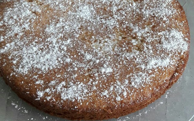 Gâteau au yaourt, fleur d'oranger et miel