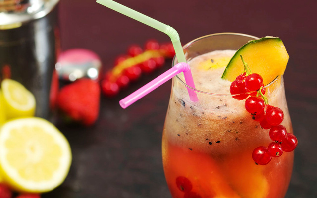 Cocktail fraîcheur groseilles et citron