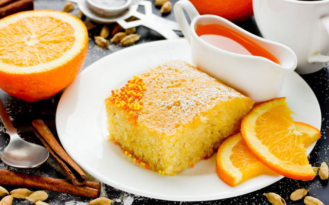 Gâteau de semoule à l'orange.