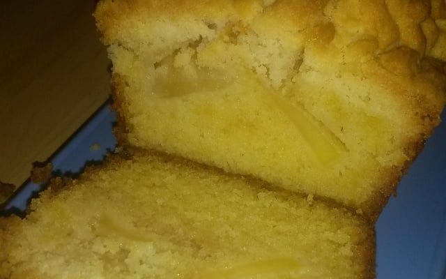 Quatre-quarts aux pommes en crumble