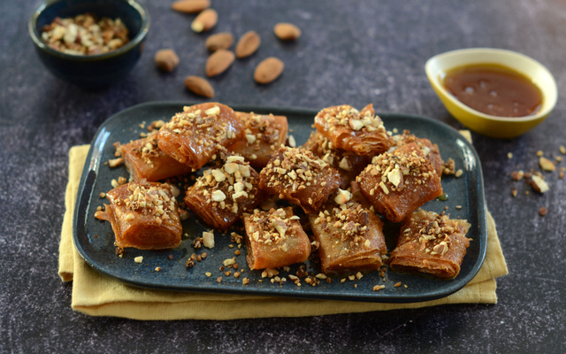 Bricks au miel et aux amandes