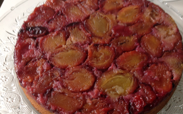 Gâteau moelleux aux prunes