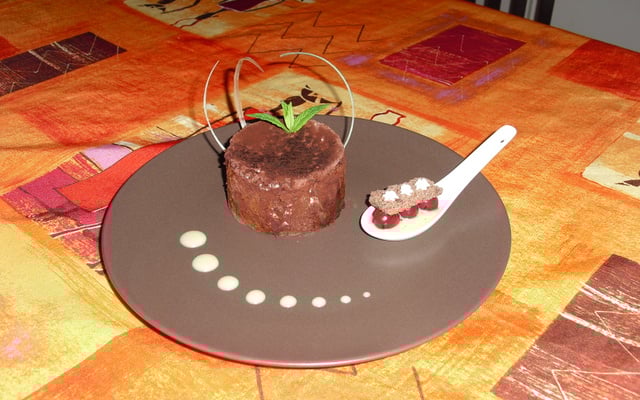 Foret noire classique, mousse chocolat blanc et gelée de griottes au kirsch