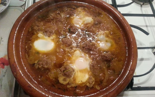Tajine aux keftas et aux œufs