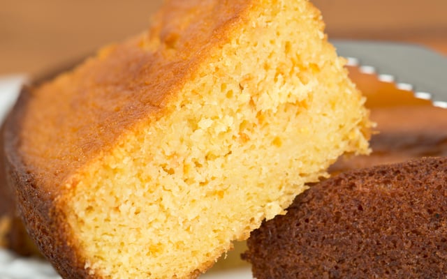 Gâteau moelleux au yaourt sans œufs