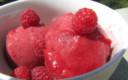 Sorbet aux framboises fraîches