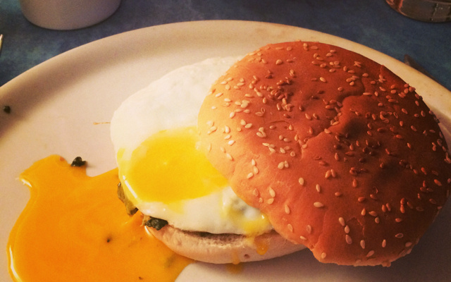 Hamburger épinard œuf