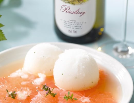 Nage de pamplemousse, sorbet à la fleur de thym et au Riesling d'alsace