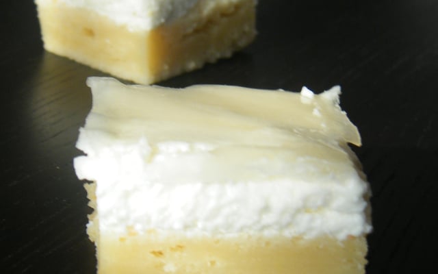 Petits carrés moelleux au citron