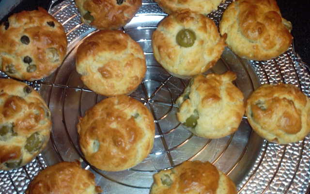 Cake aux olives et aux herbes