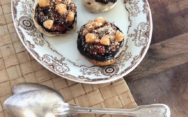 Gros champi' farcis aux quenelles de veau