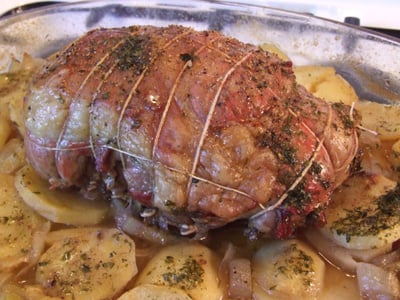 Epaule d'agneau au four à la boulangère