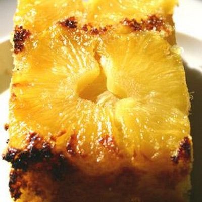 Gâteau à l'ananas traditionnel
