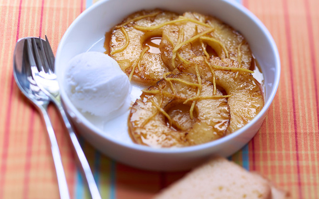 Ananas rôti rhum-gingembre
