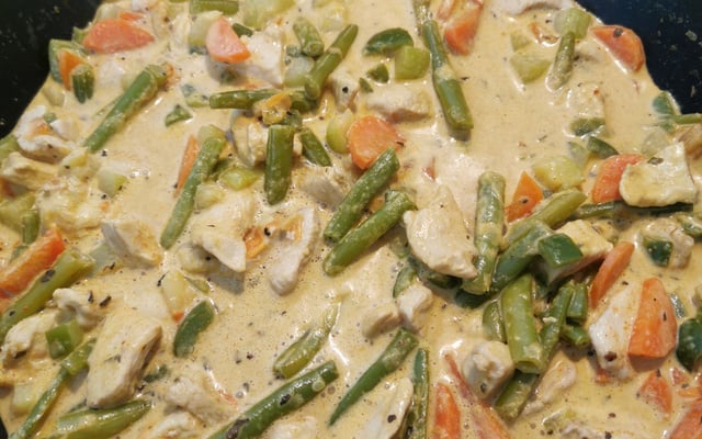 Nouilles chinoises aux légumes et au poulet