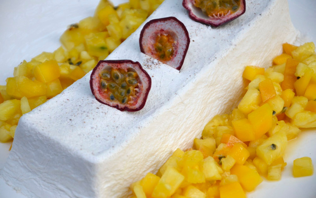 Panna cotta coco et fruits exotiques
