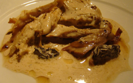 Chapon farci et ses morilles