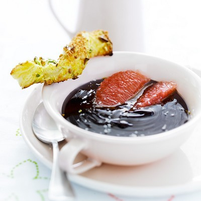 Soupe de chocolat au pamplemousse de Floride, sacristain coco-pistache