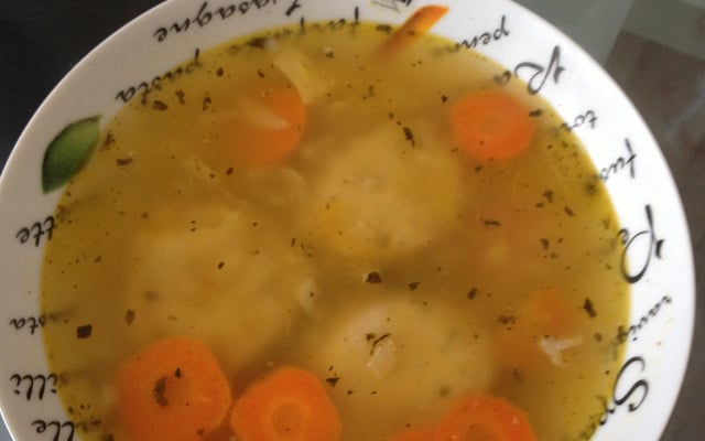 Raviole de printemps et son bouillon