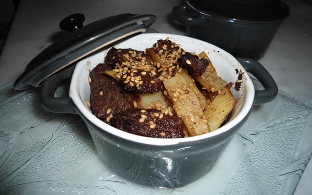Bœuf au caramel et pousses de bambou