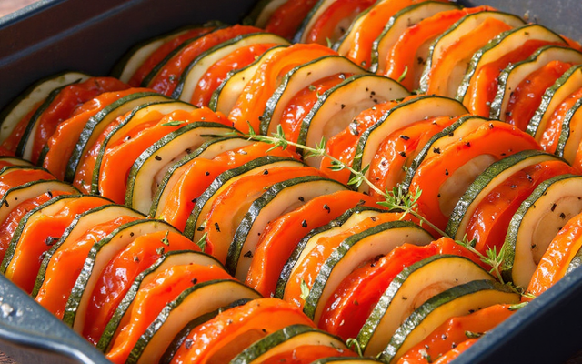Tian de courgettes et de tomates