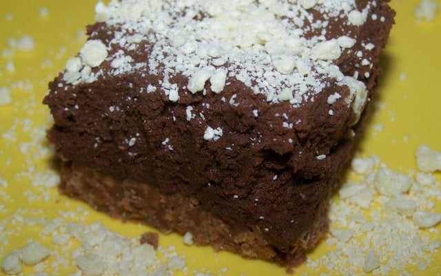 Chocolat chantilly sur feuilleté praliné