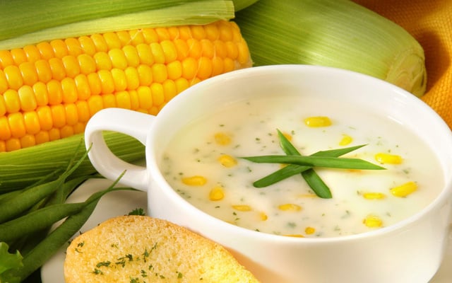 Velouté de maïs au chorizo