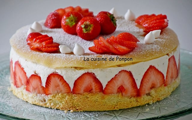 Fraisier au sirop de fraise-basilic et liqueur de basilic, sans beurre