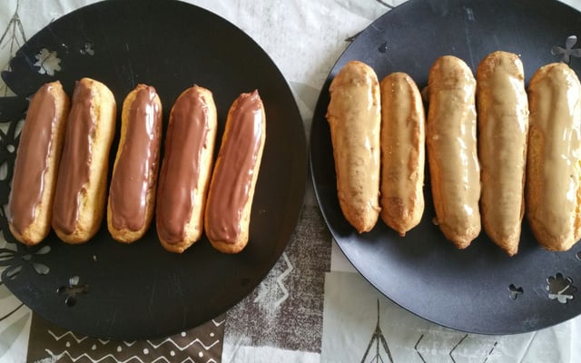 Eclair au chocolat et au café