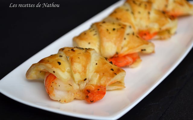 Croissants feuilletés aux gambas marinés