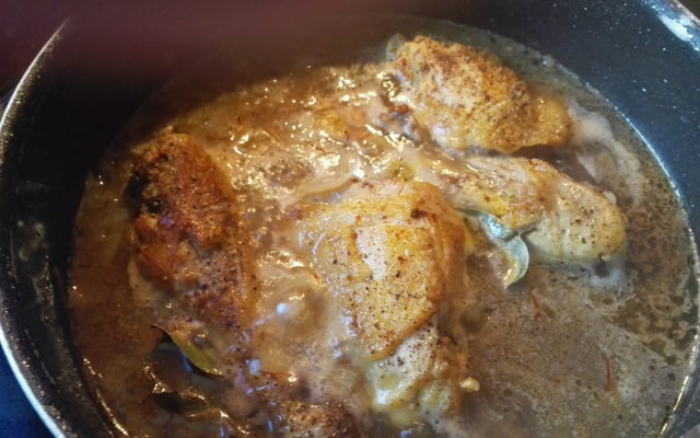Tajine de poulet aux oignons confits