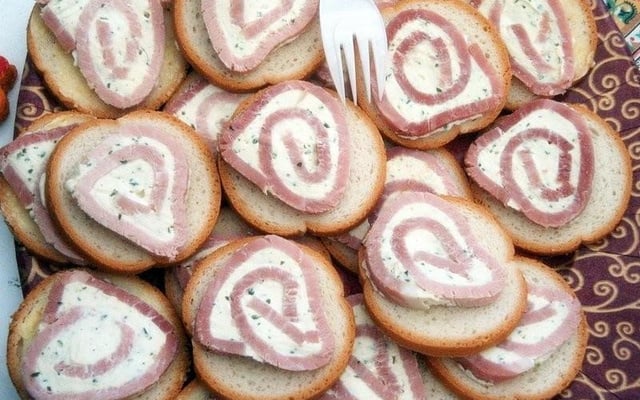 Toasts au jambon et boursin