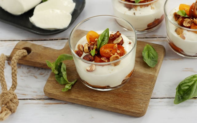 Chantilly de mozzarella et tomates jaunes confites