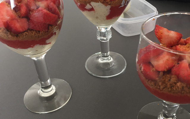 Coupe aux fraises, effet tiramisu