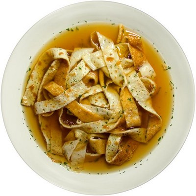 Fritattensuppe - Consommé aux lamelles de crêpe