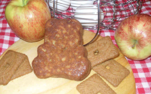 Melle Cannelle est ronde comme une pomme