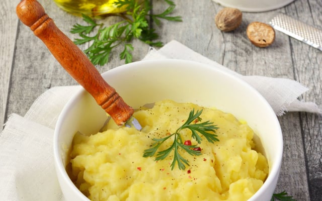 Écrasée de pommes de terre, muscade & poivre